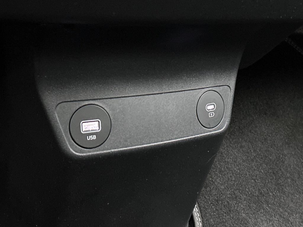 Kia Ev6 58 kwh black edition | gt-line looks |