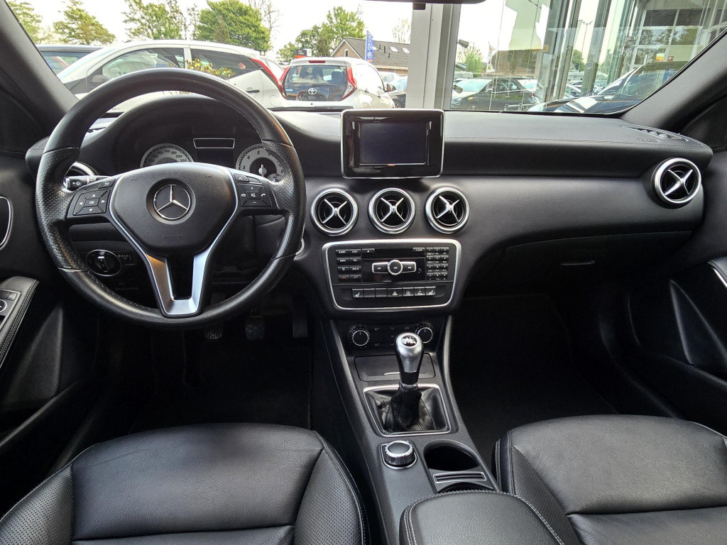 Mercedes-Benz A-Klasse 180 ambition urban-pakket slechts 83.000 km!!
