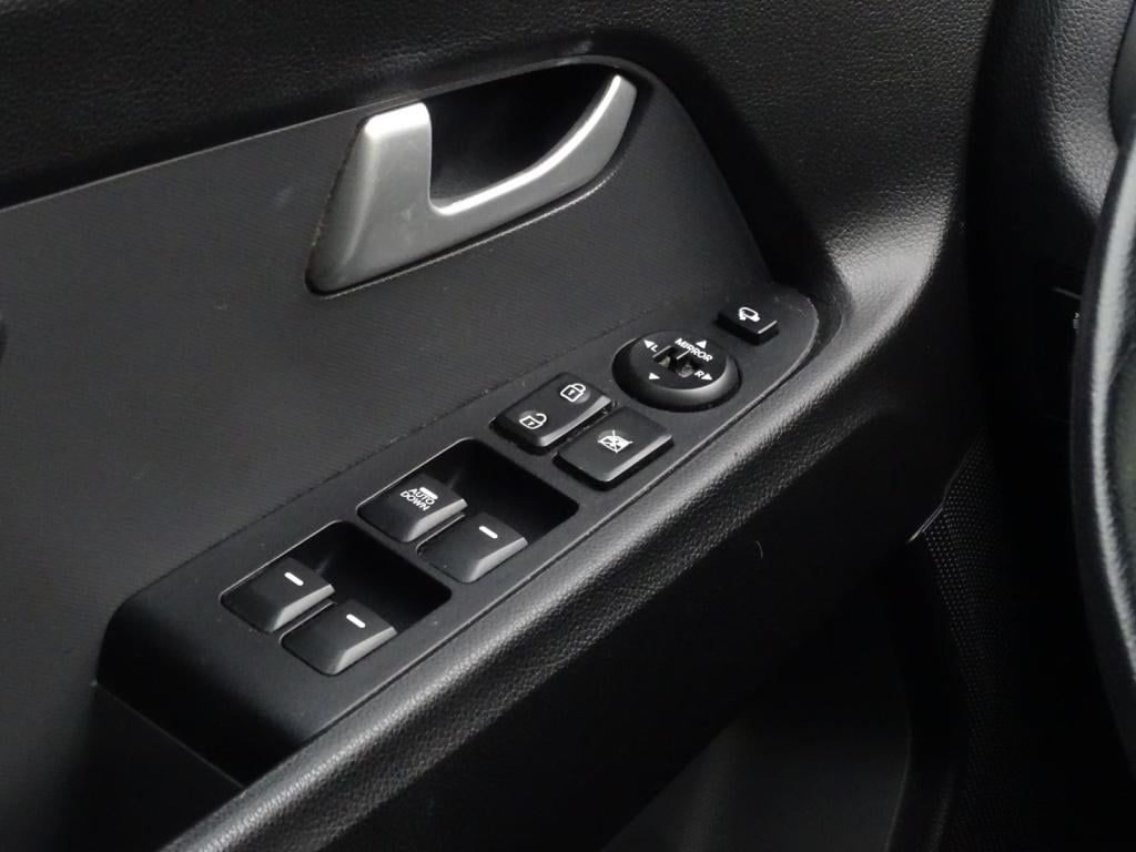 Kia Sportage 1.6 gdi x-ecutive plus pack | pano | bluetooth