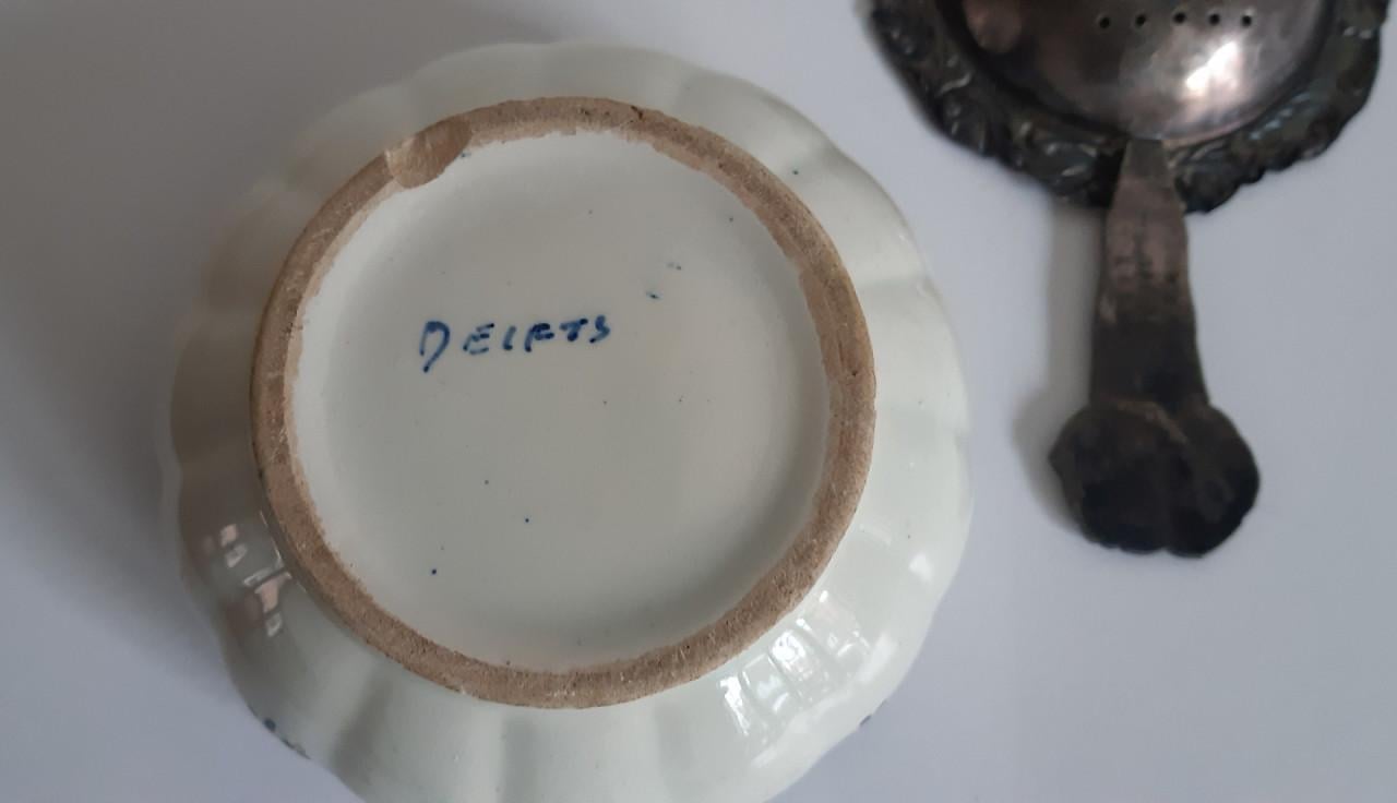 Theezeefje Insulinde Groningen koffie-thee met Delfts blauw opvangbakje