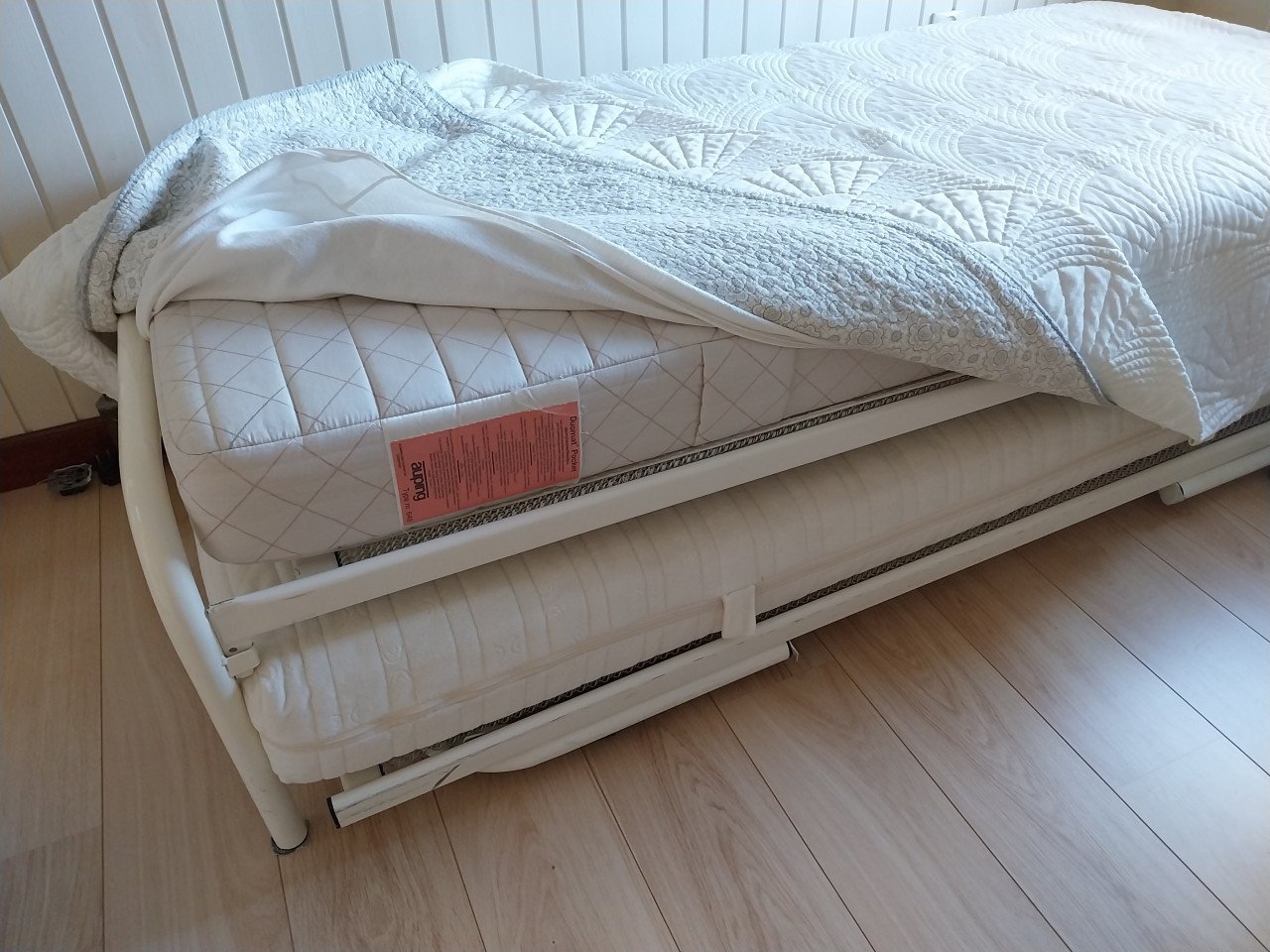 1 persoons bed met onderschuifbed