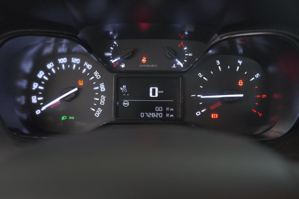 Citroen C3 Aircross puretech 110 feel | navigatie | cruise control | apple 