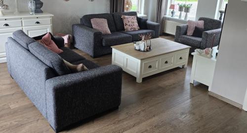 Banken en fauteuil