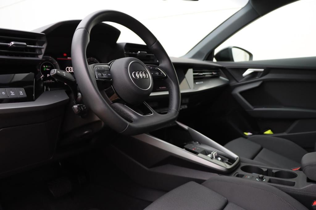 Audi A3 sportback 40 tfsi e s edition 204pk s-tronic | soh 98% l zwart opti