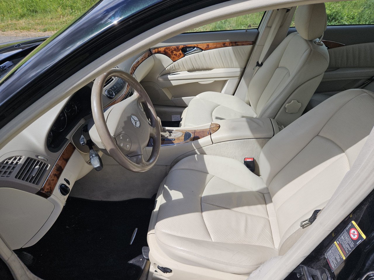 * MERCEDES E 320 BENZINE * NL AUTO * 225.831 KM N.A.P. *