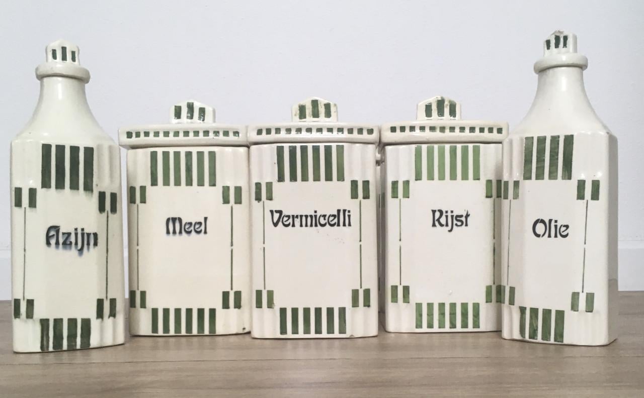 Voorraad potten 8 DELIG