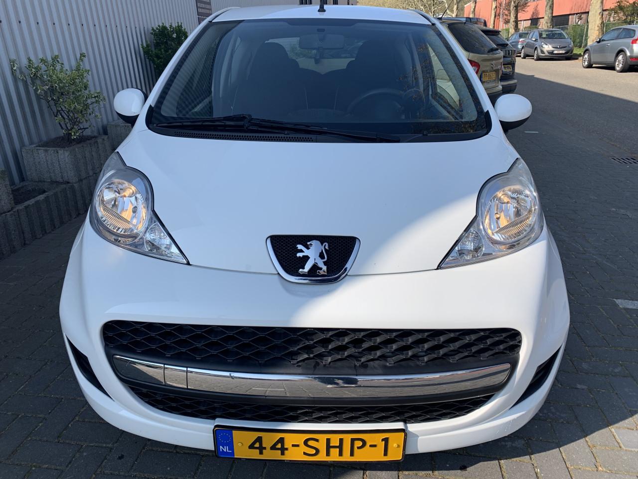 Peugeot 107 1.0-12V Millesim 200