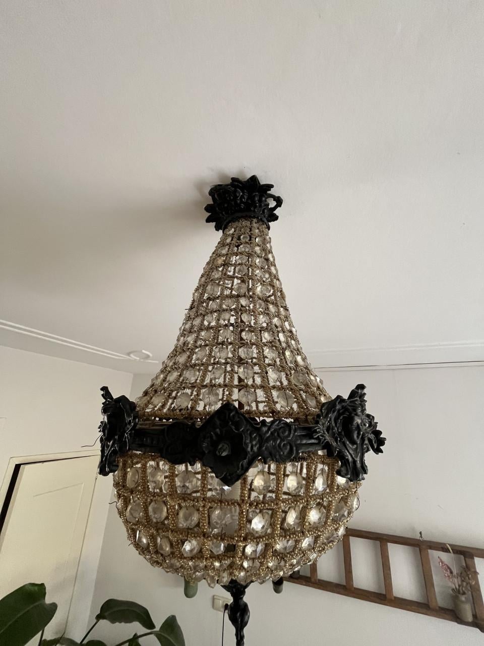 Antieke kroonluchter