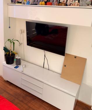 Ikea tvmeubel met bovenkast