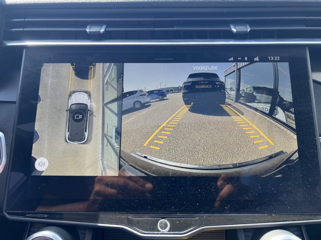 Lynk & Co 01 1.5 261pk plug inn hybrid , pano dak, 360gr camera , car play,