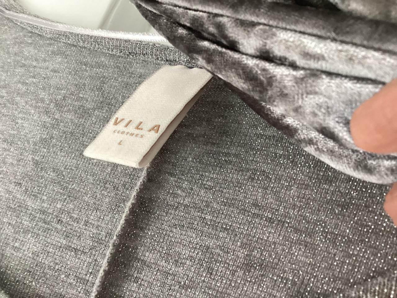 3 zilverkleurige jurkjes maat L