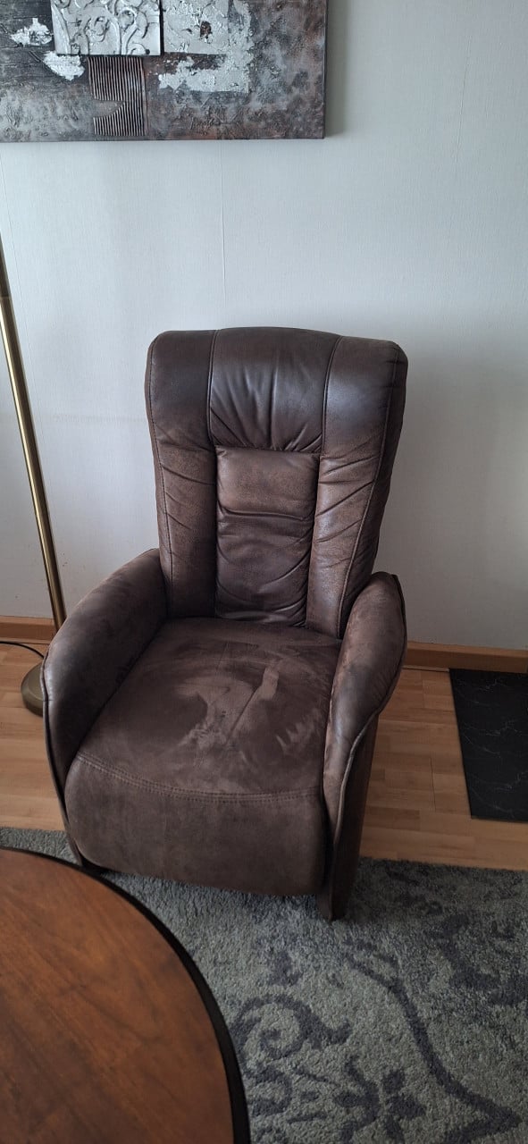 2 mooie  stoelen