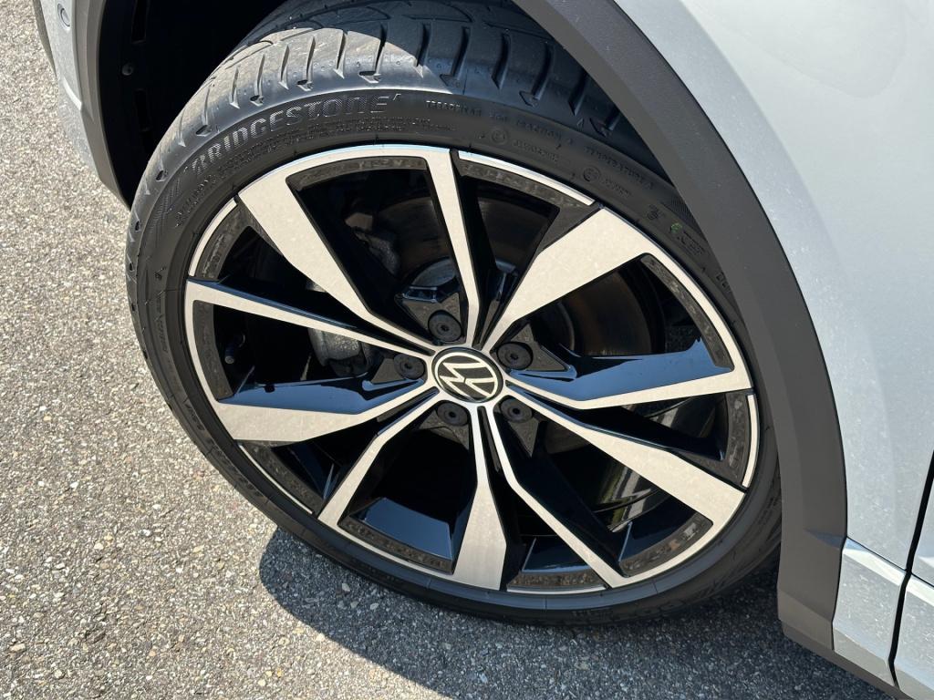Volkswagen T-roc 1.5 tsi 150pk dsg r-line | black style | panoramadak | cam