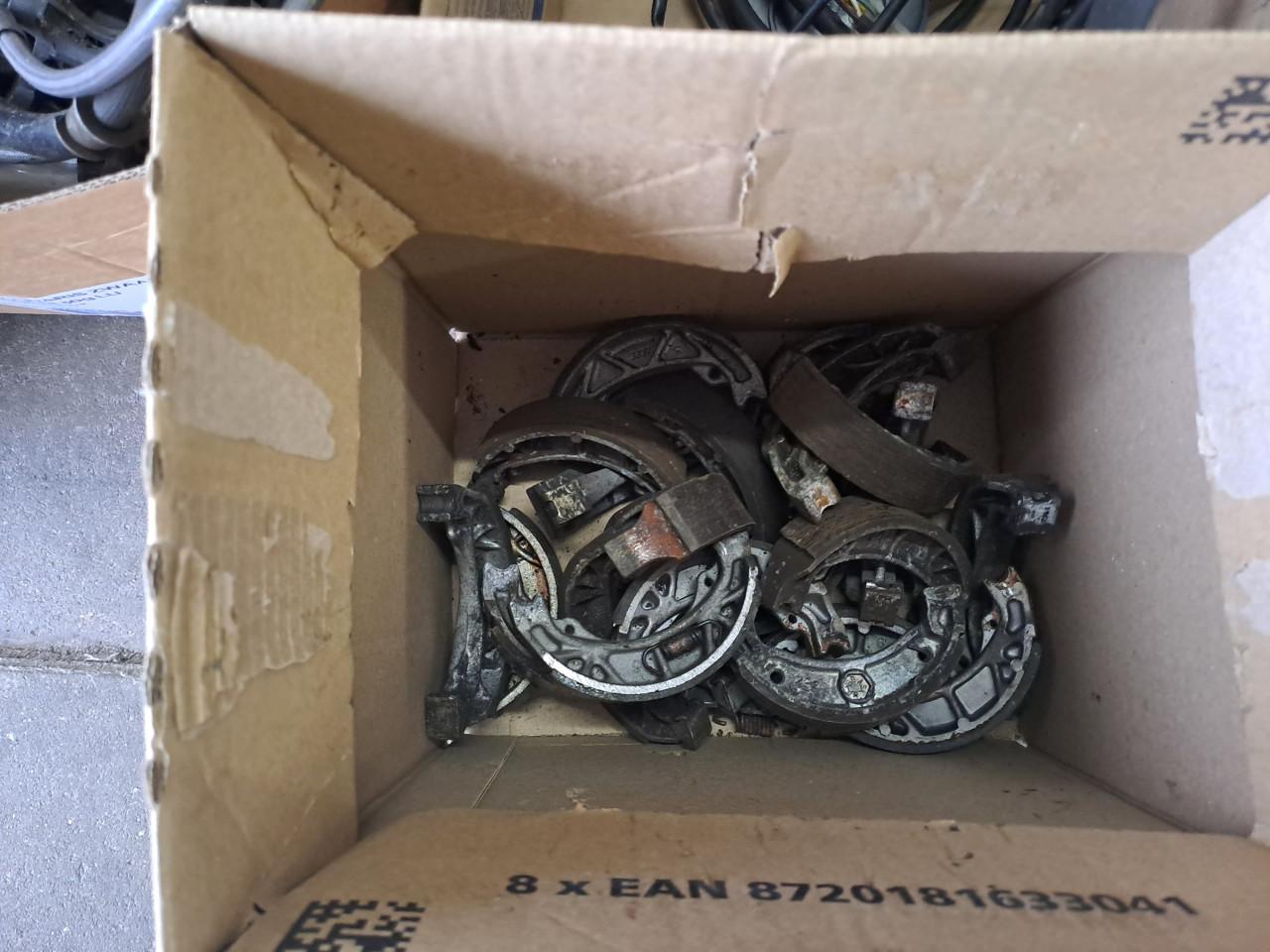 Te koop onderdelen peugeot vivacity 2 takt koopje