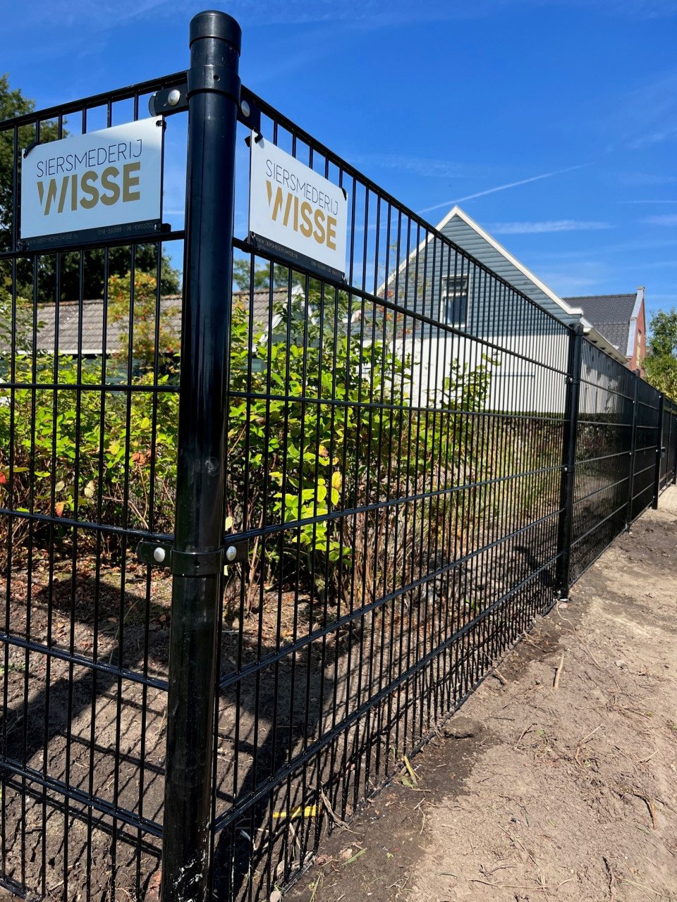 Voor al uw Inrijpoorten - Hekwerken en Tuinpoorten.