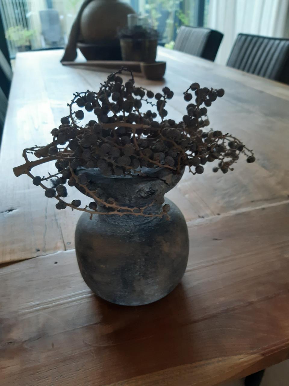 Kandelaar van hout geen koeriersdiensten