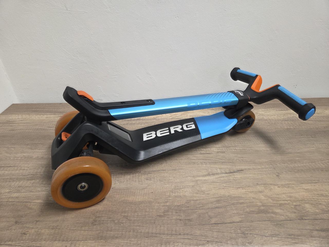 BERG NEXO Blue - Showroom model uitverkoop