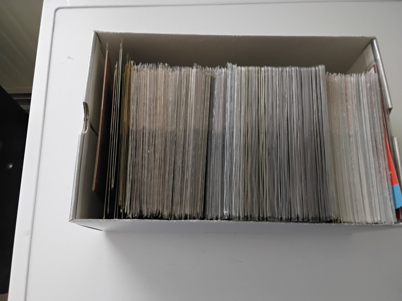 Postzegel uitgave in mapjes