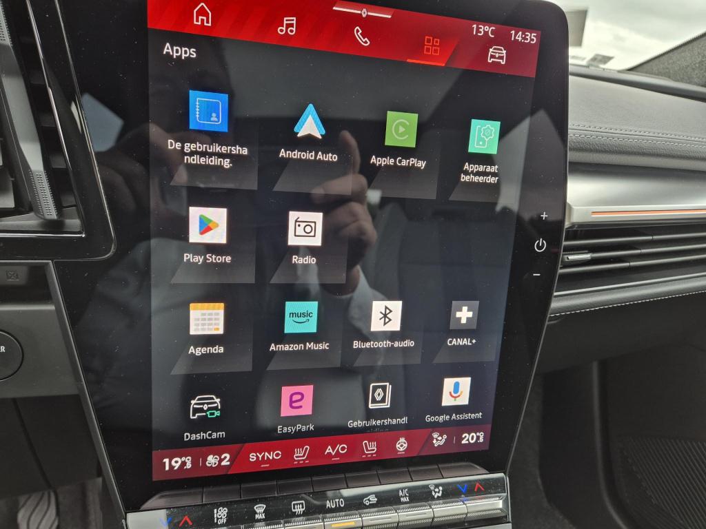 Renault Scenic e-tech ev87 long range iconic solarbay dak, harman kardon au