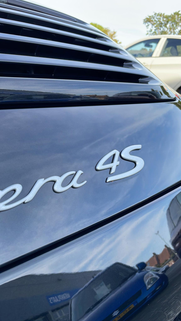 Porsche 911 cabrio 3.8 carrera 4s