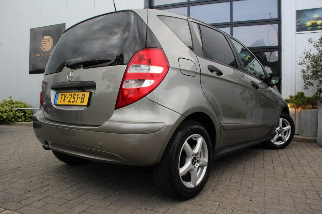 Mercedes-Benz A-Klasse 150 classic - stoelverwaming - panoramadak - navi - 
