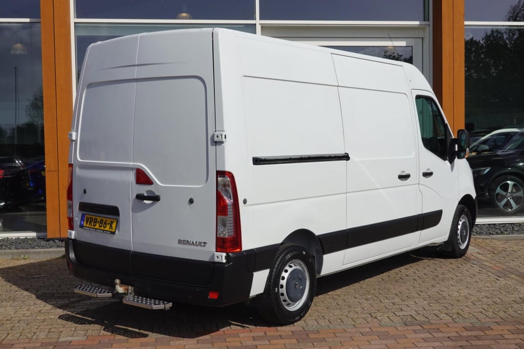 Renault Master t33 2.3 dci l2h2