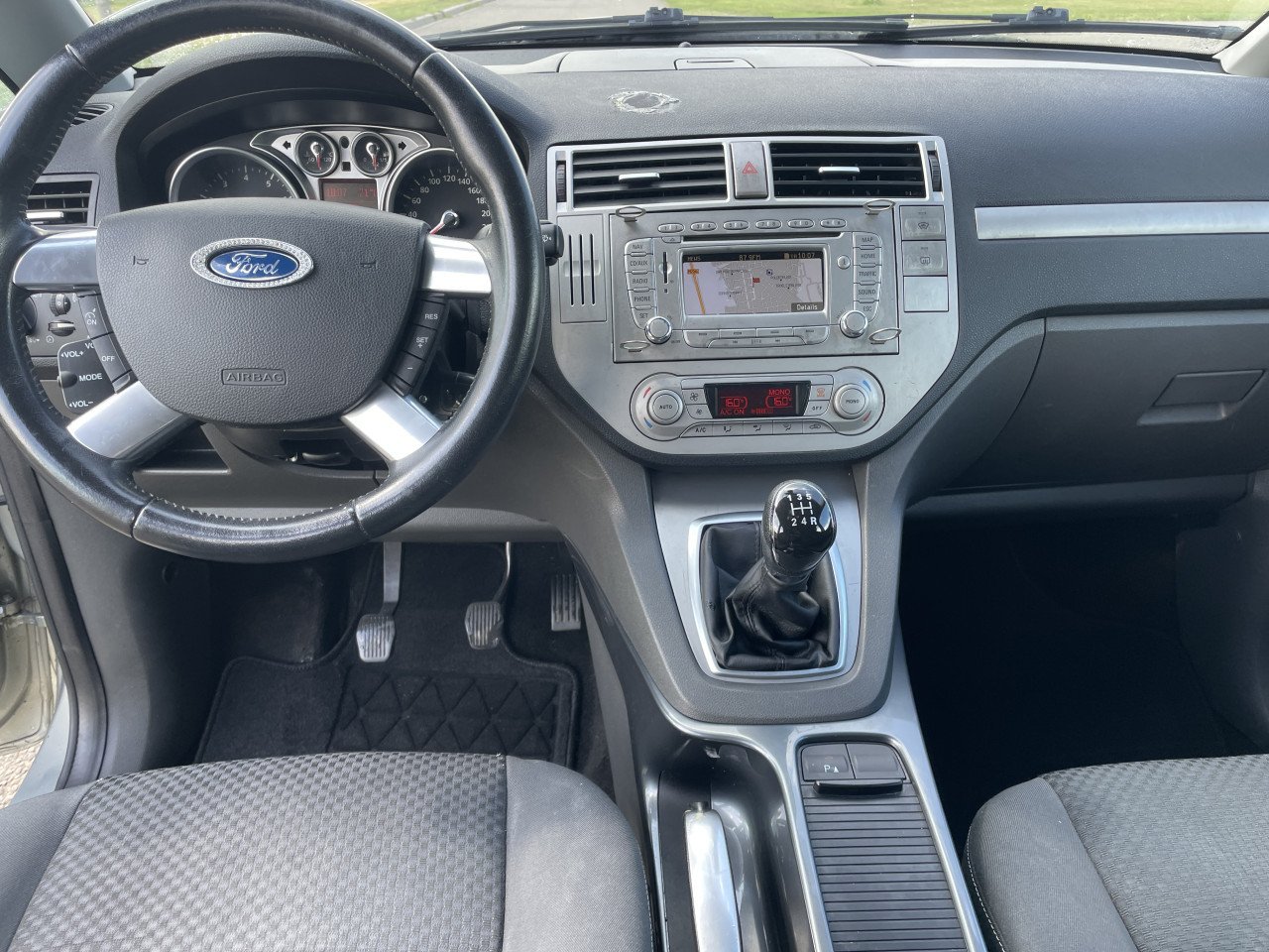 Ford c Max 1.8 titanium uitvoering