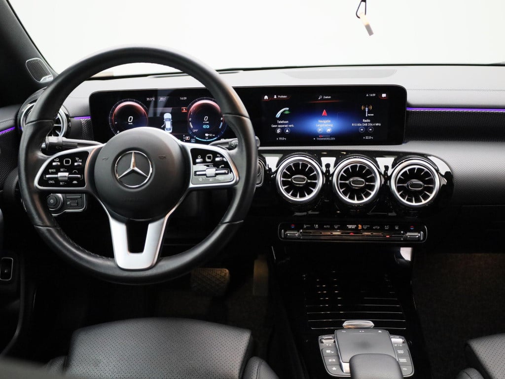 Mercedes-Benz Cla 250 e business solution luxury limited | automaat | lmv |