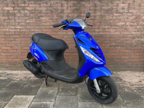 LEUKE PIAGGIO ZIP 4 TAKT SNOR SCOOTER ! BOUWJAAR 2014