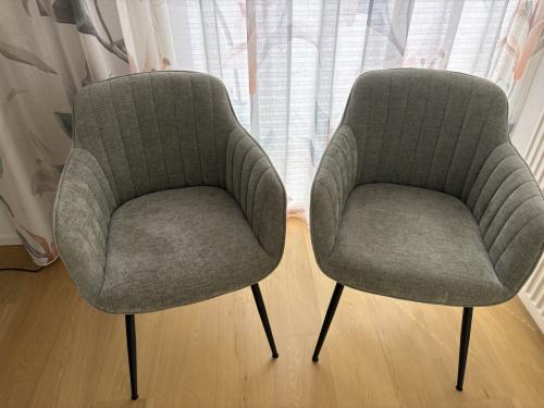 Twee Stoffen stoeltjes - kleine fauteuil(s)