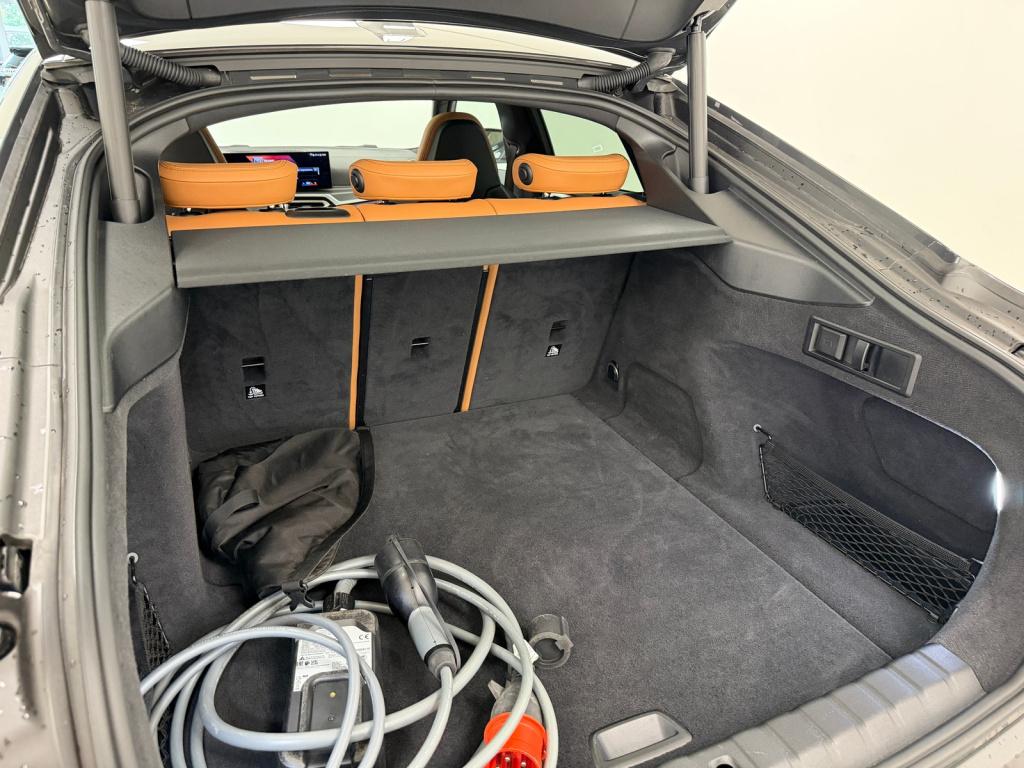 BMW I4 m50 m-sport pro 84 kwh | dravit grau | cognac interieur | sportstoel