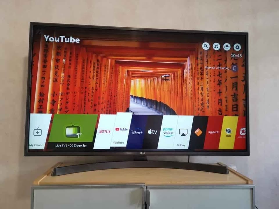 Prachtige Smart 49 inch (125CM) cm grote LG 4K uhd led tv. Wi-Fi Bluetooth