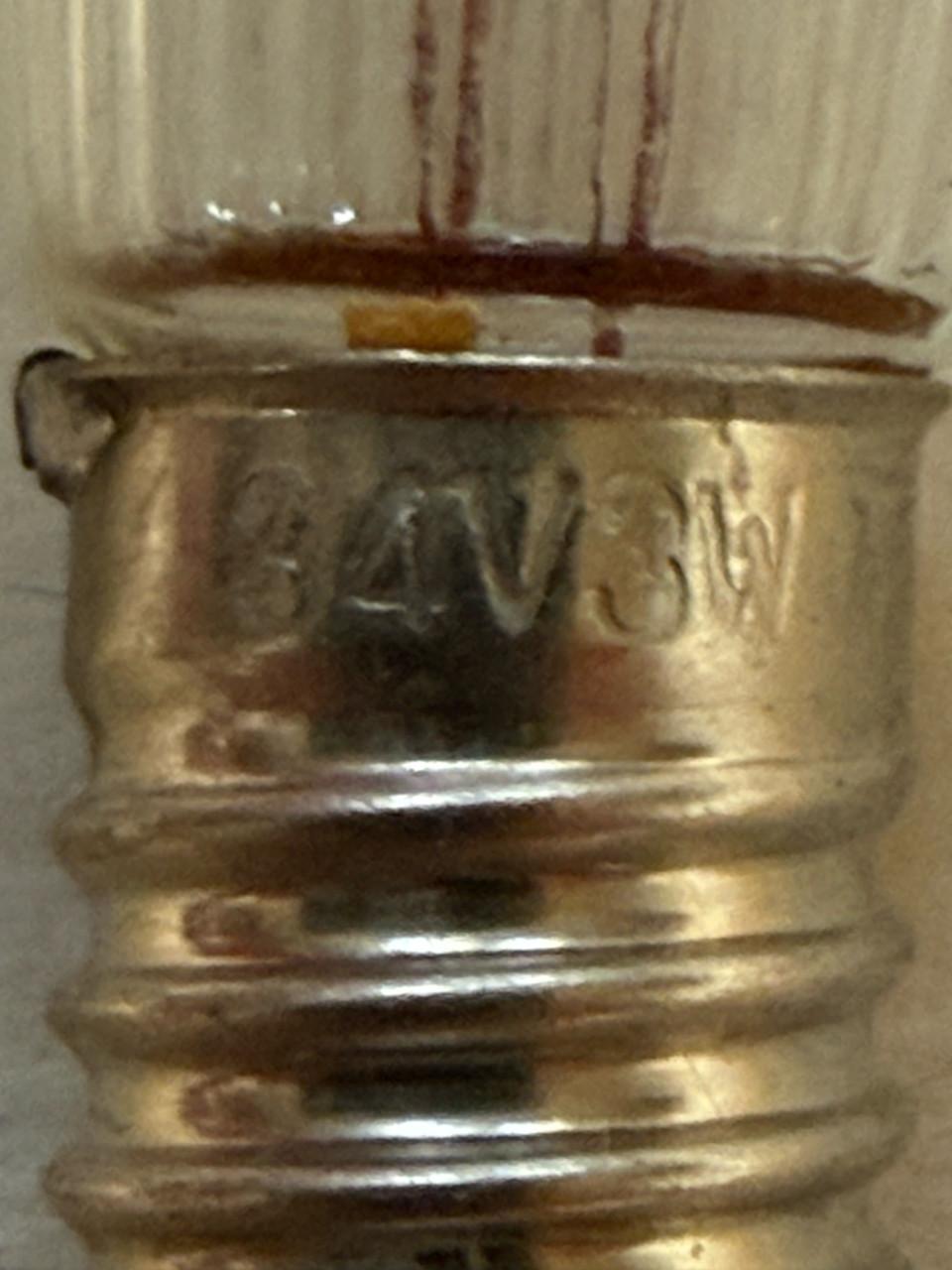 Gratis E10 34V 3W lampjes voor kerst