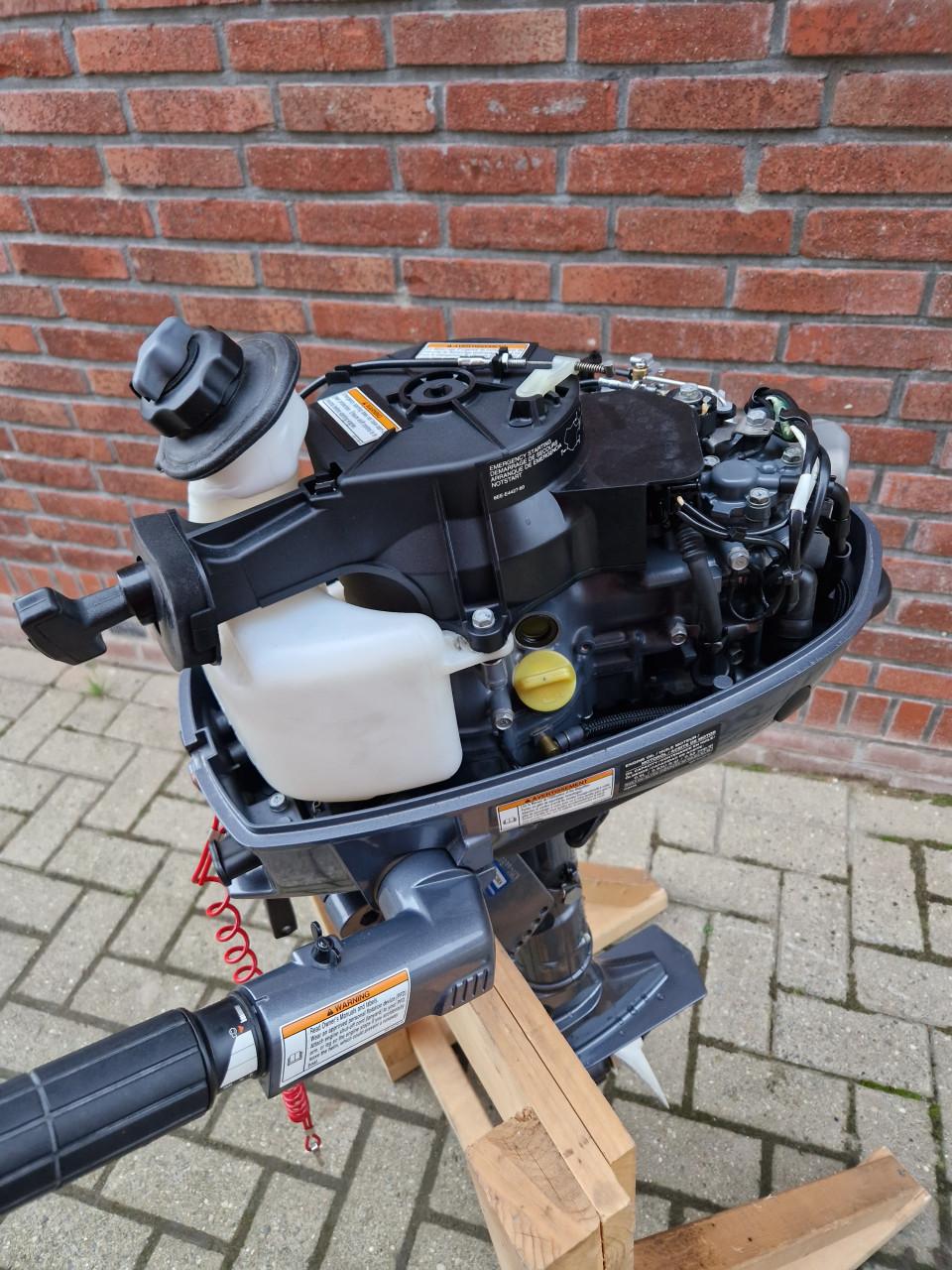 6 pk Yamaha 6 pk 4-takt kortstaart NIEUWSTAAT !!!! Bouwjaar 2019