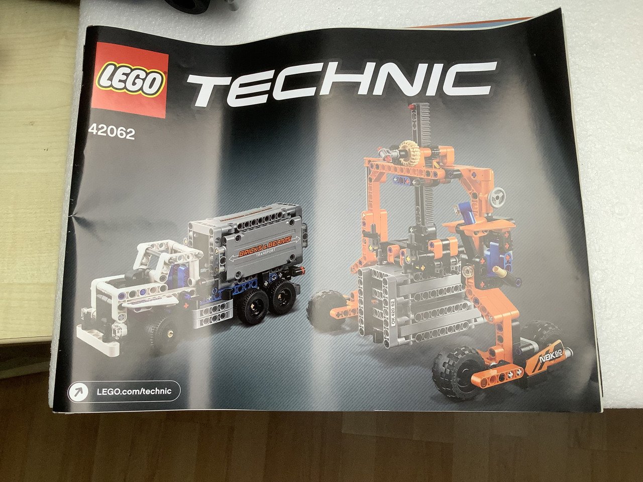 Lego Technic nr.42062 container overslag. Compleet in doos.