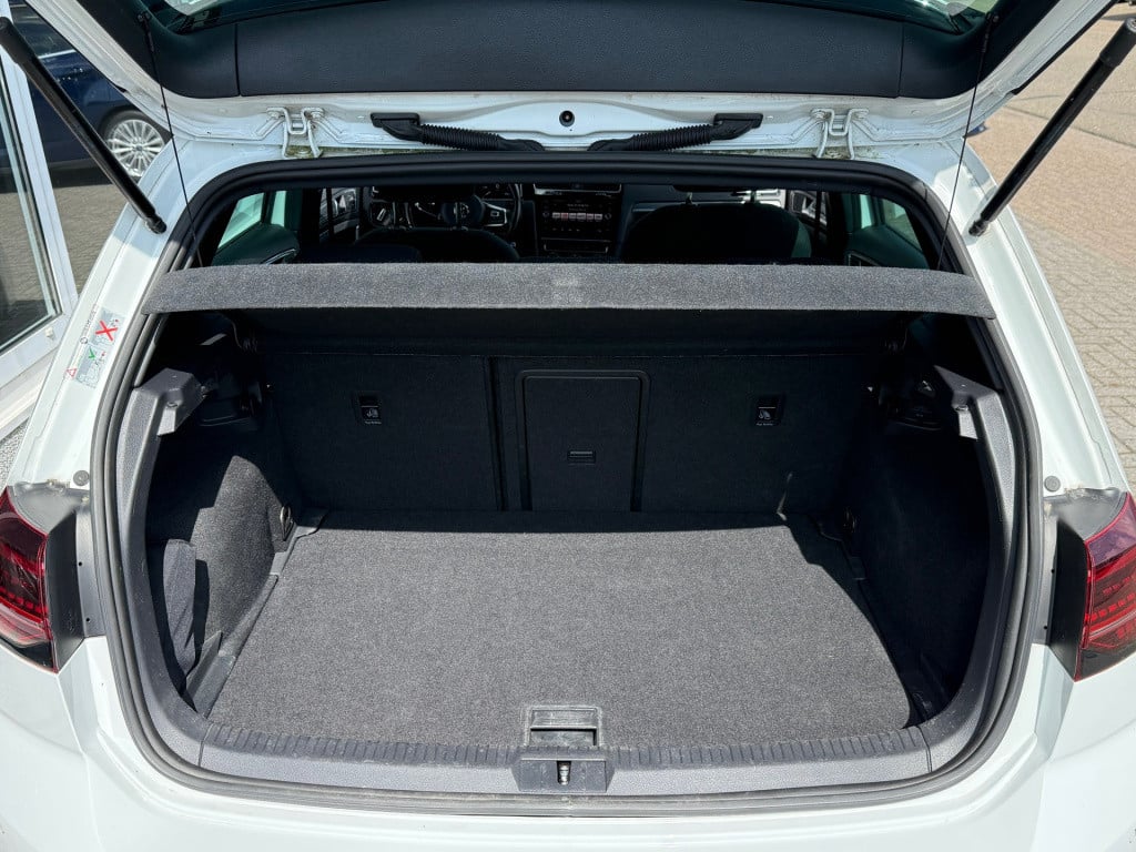 Volkswagen Golf 1.5 tsi highline business r
