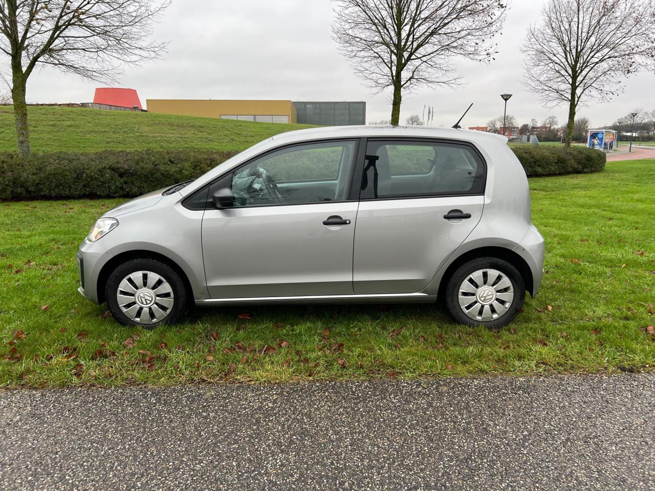 Prachtige VW UP 2017 van 1e Eigenaar met 50.888 km