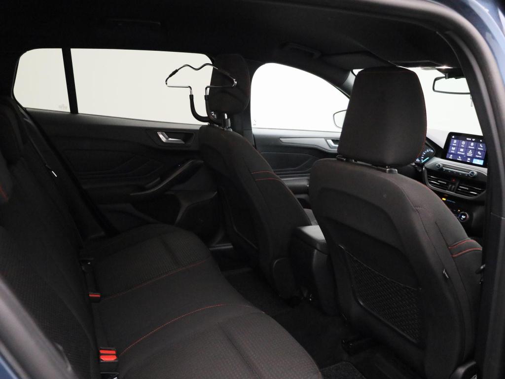 Ford Focus wagon 1.0 ecoboost hybrid st line style | trekhaak | climate con