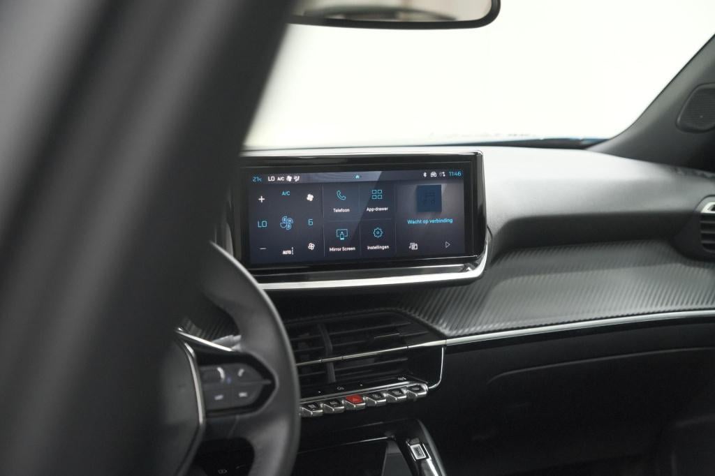 Peugeot E-2008 ev allure avantage 54 kwh | 97,8% soh | 11 kw lader | apple 