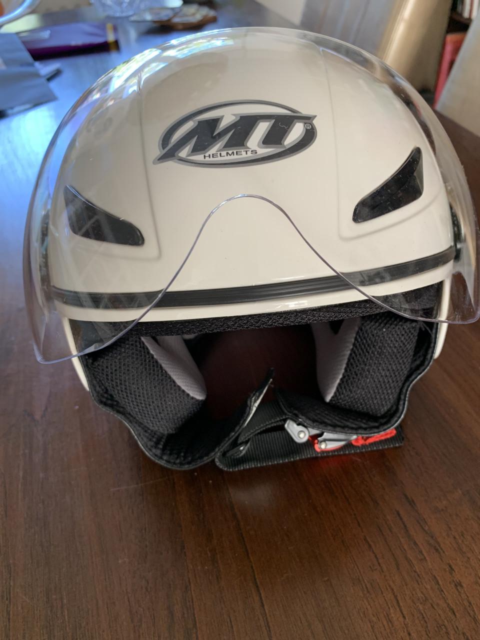 MT Helmets Urban Kid jethelm in het wit
