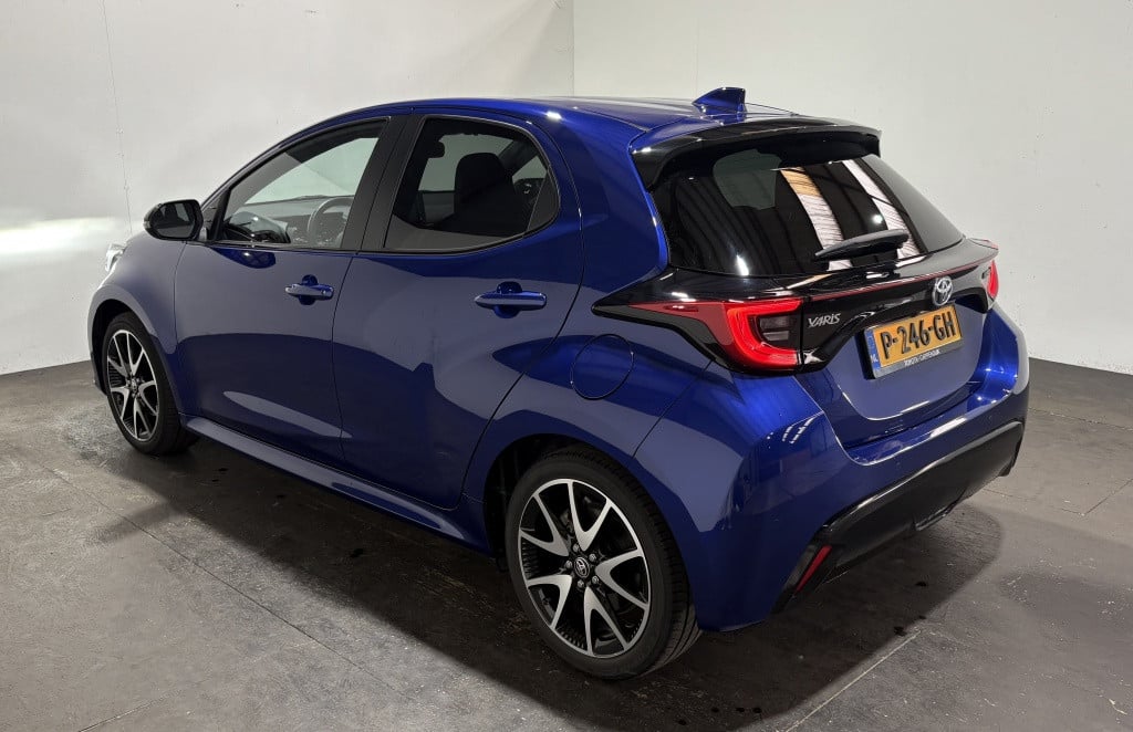 Toyota Yaris 1.5 hyb. executive | navi | bsm | stoelverw. |