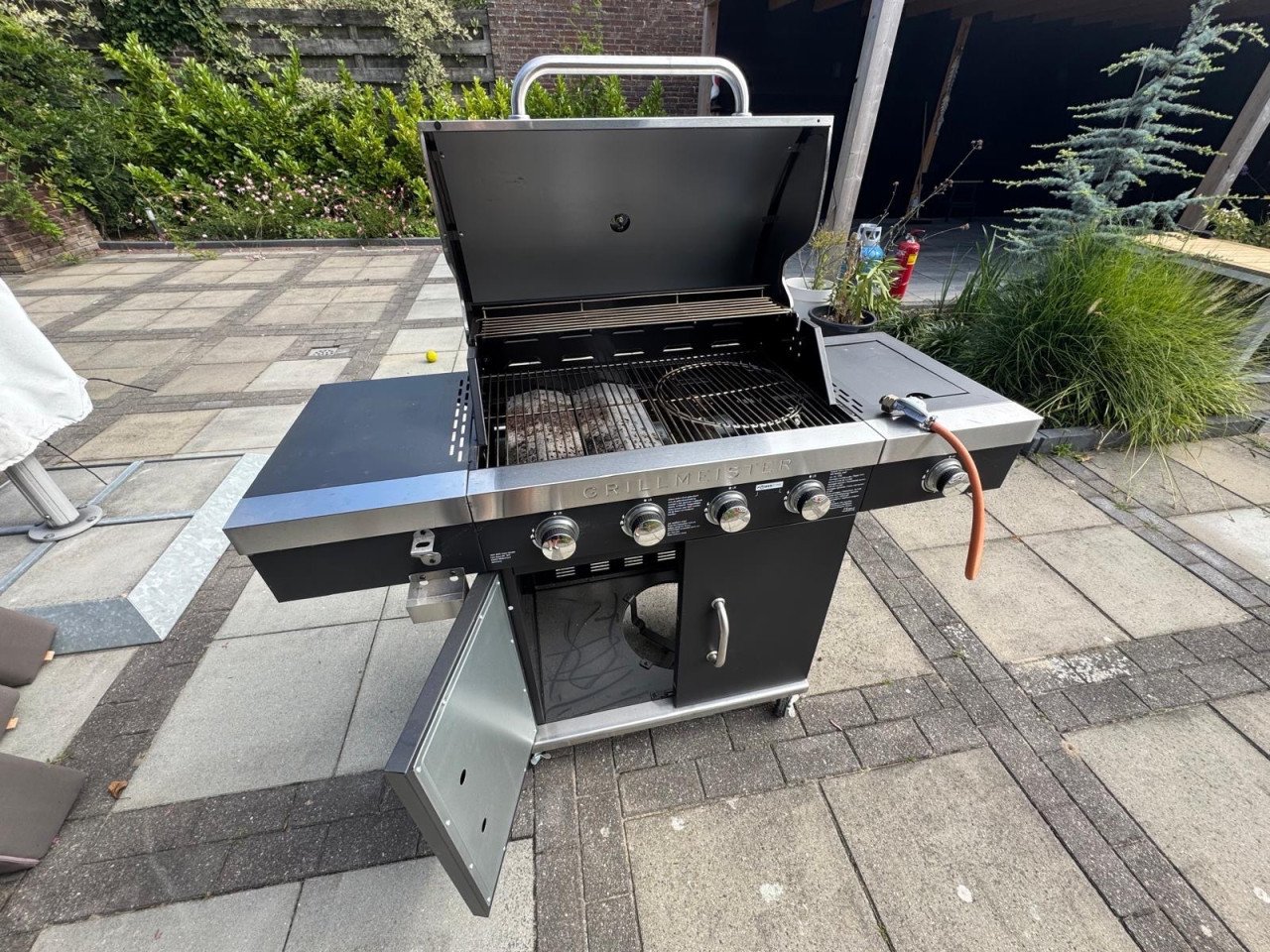 Gasbarbecue 1 jaar oud