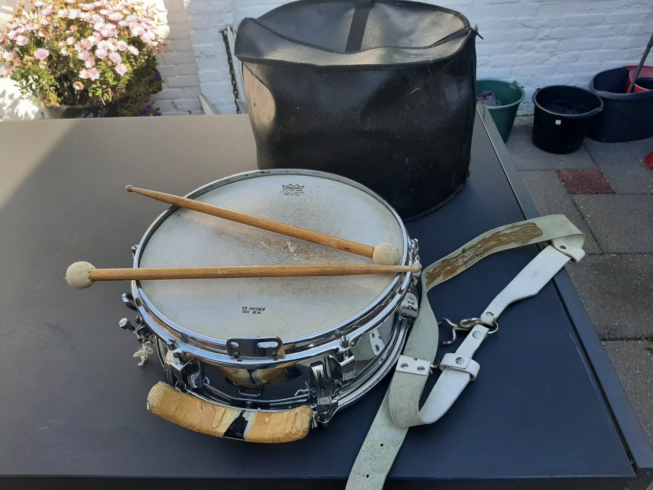 Trommel incl stokken draagriem en trommelhoes