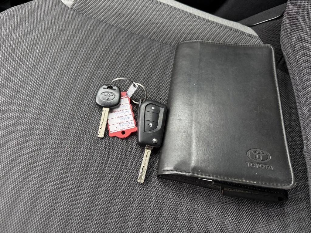 Toyota Aygo 1.0 vvt-i x-play // automaat // facelift //