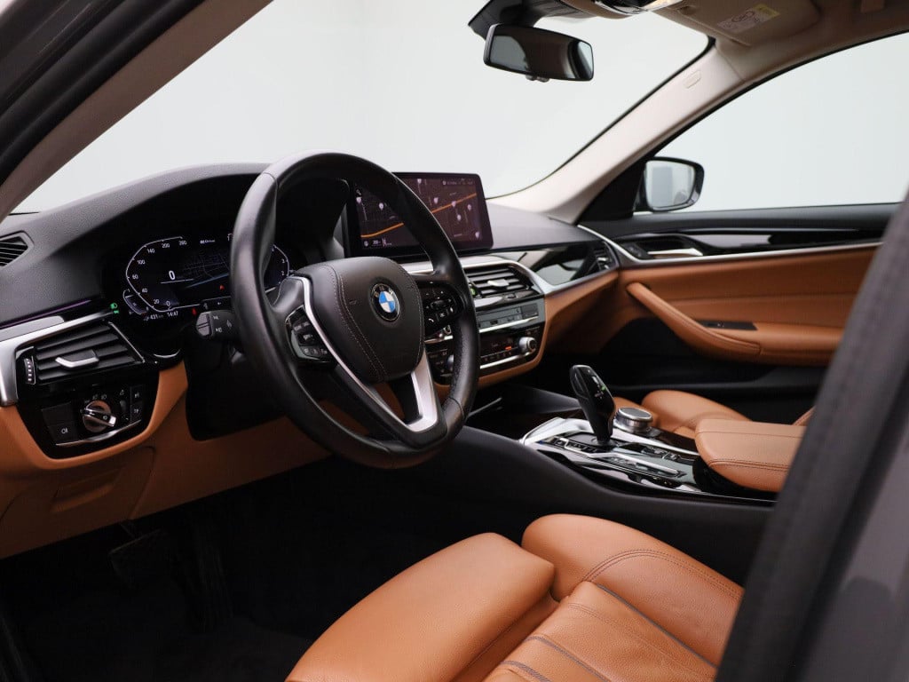 BMW 5 Serie touring 530e executive | automaat | leder | navigatie | stoel v