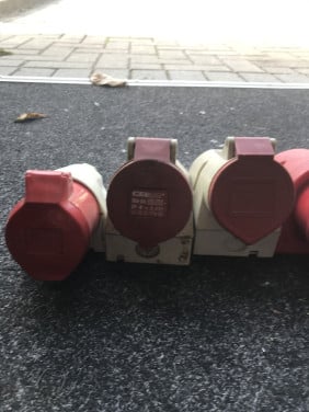 16 amp stekker 11 stuks