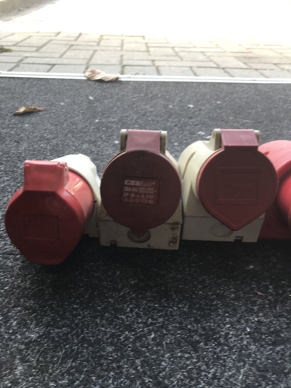 16 amp stekker 11 stuks