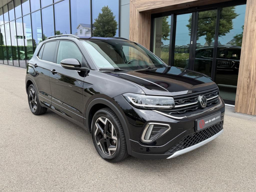 Volkswagen T-cross 1.5 tsi 150pk dsg r-line | camera | trekhaak | navi | iq