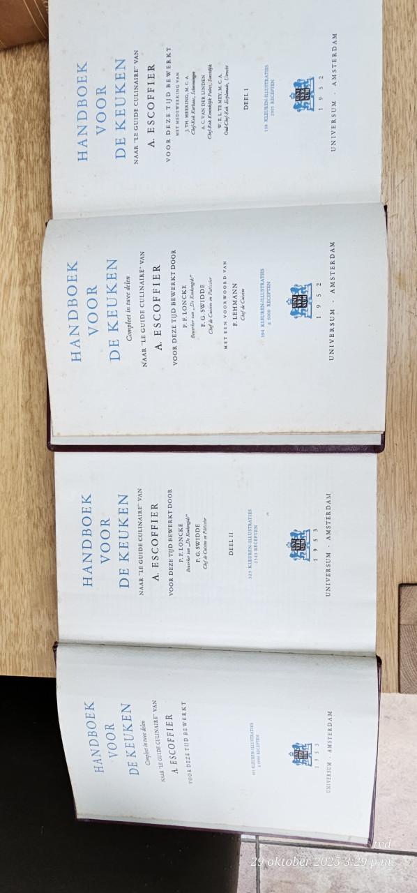 Twee prachtige antieke kookboeken van A. Escoffier Deel I en Deel II