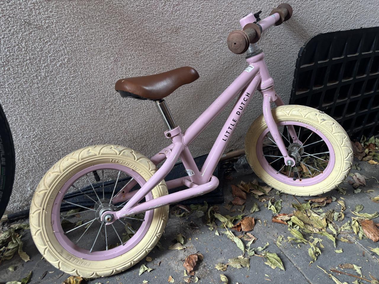 Kinder loop fiets meisje little dutch